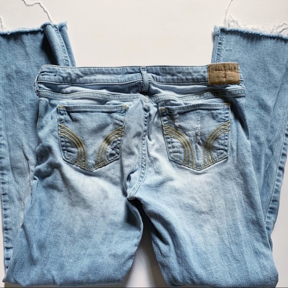 Hollister• midrise distressed straight leg raw hem - Picture 4 of 8